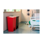 Contenedor de Pedal Step On ROJO Rubbermaid 30.28 LTS